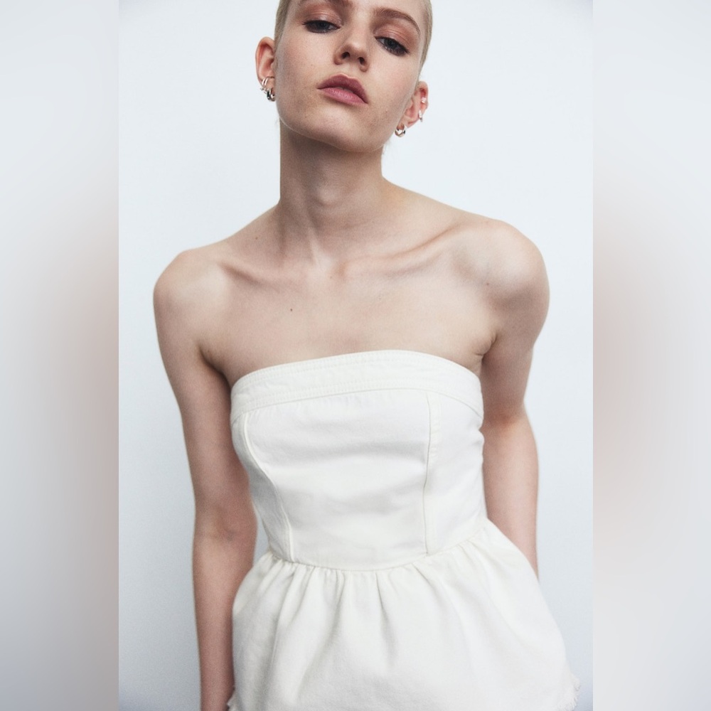 NWOT! H&M ‘Denim bustier peplum top’